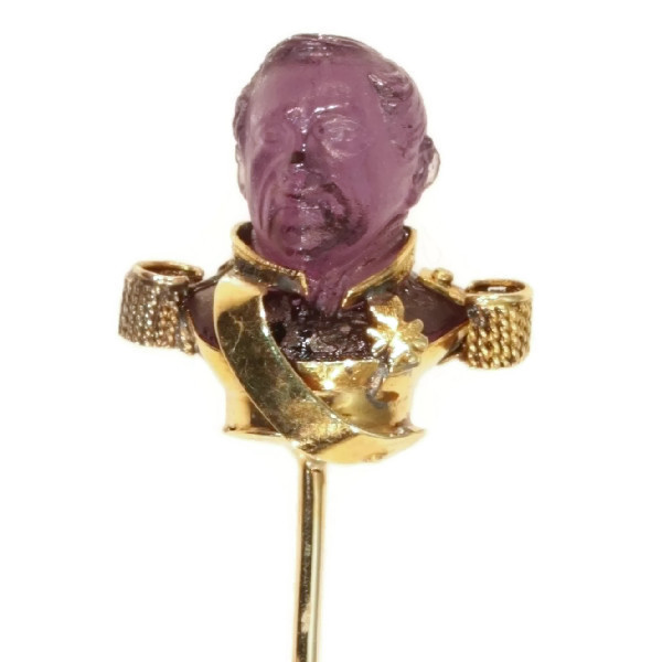 Victorian gold stickpin representing a Bonapartic general